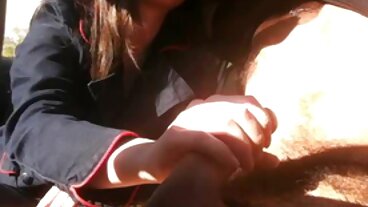 마른 색녀 Adel Bye의 관능적 인 섹스 만남 w 낯선 사람